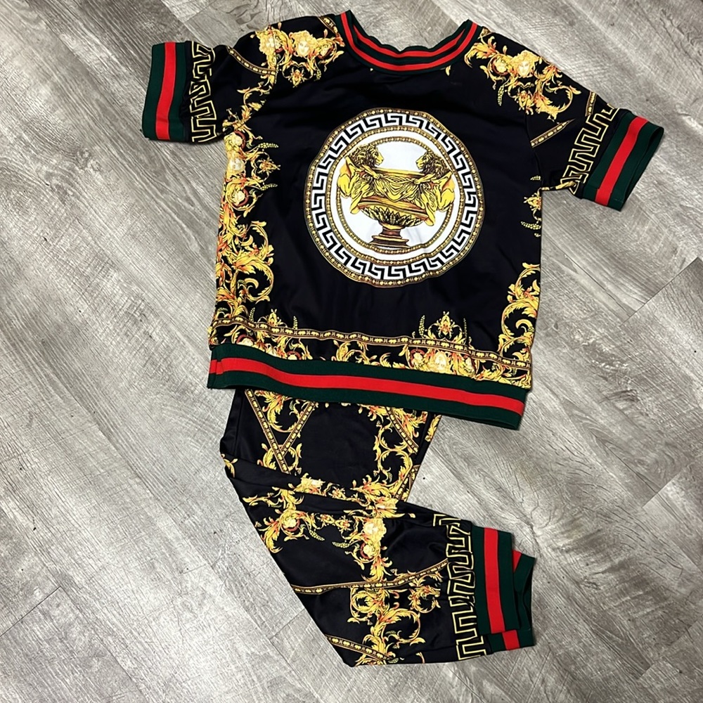 Baroque Versace -esque top and bottom sz xl